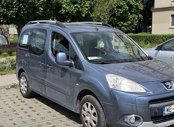 Peugeot Partner cena 22500 przebieg: 225000, rok produkcji 2011 z Warszawa małe 29